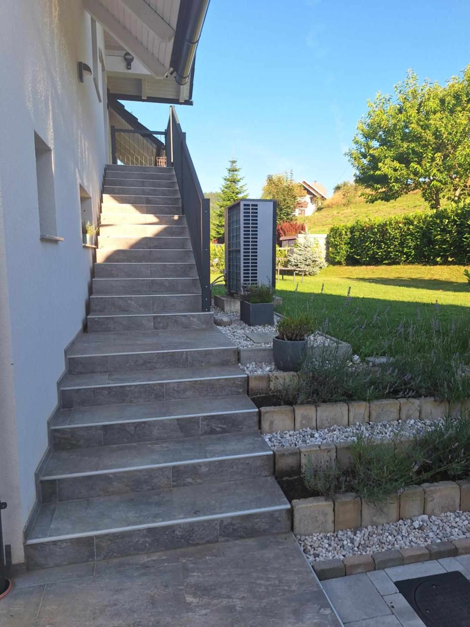 Apple Tree Apartment بليد المظهر الخارجي الصورة